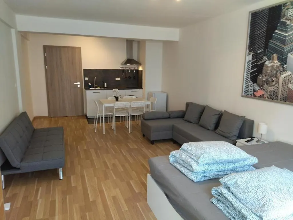 Brand New Studio Apartment #24 In Elite Residence With Free Secure Parking In The Center Praga 0*,  Czechy