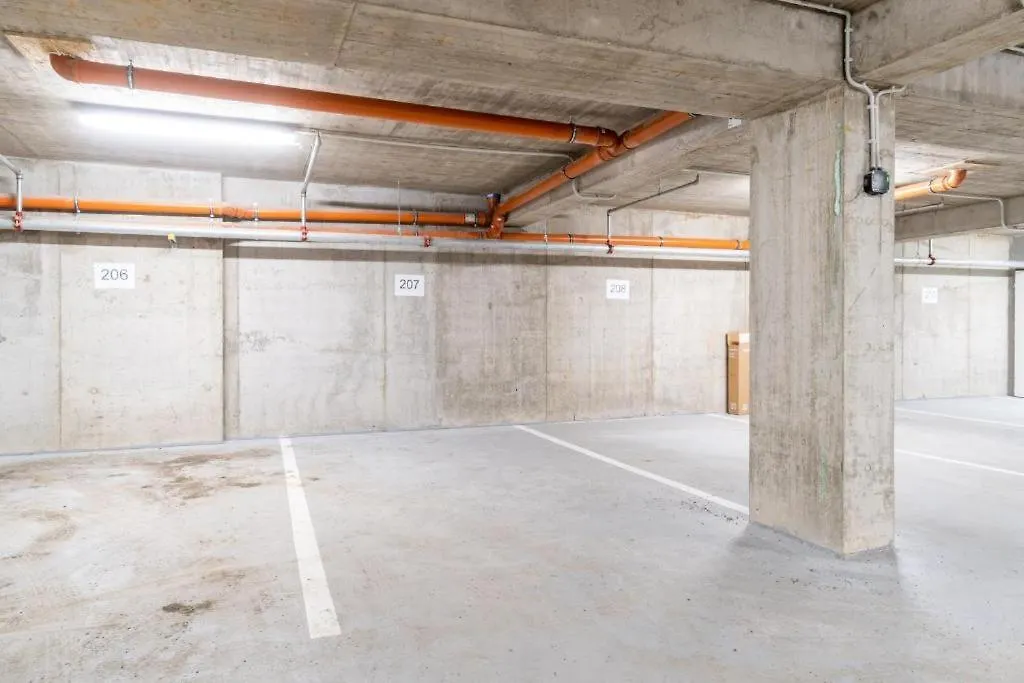 Brand New Studio Apartment #24 In Elite Residence With Free Secure Parking In The Center Praga